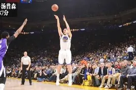 NBA七大单节纪录：汤神占2项，18板+8帽奥胖都没拿，反创尴尬纪录图片