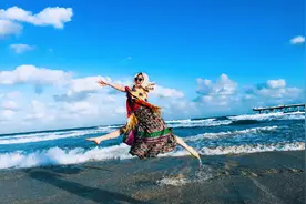 沈腾妻子年轻时多美？本是众人追捧的校花，默默陪伴沈腾17年图片
