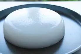 做凉粉别只加水，奶奶教我多加1样，凉粉结实不易碎，爽滑又筋道图片