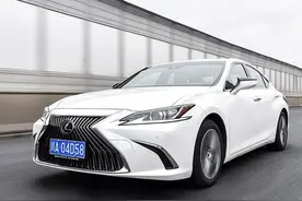 28.7万提“低配”雷克萨斯ES200，三个月后，车主有话说图片