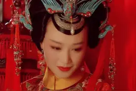孝庄给康熙准备的童养媳，真实身份是康熙的姑姑，康熙娶她为妃图片