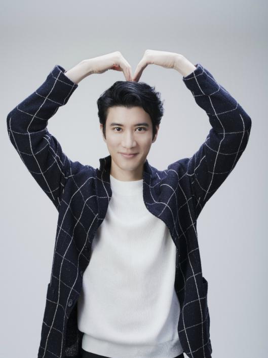 暖心的王力宏,热心公益,办免费演唱会,对自己却很抠门