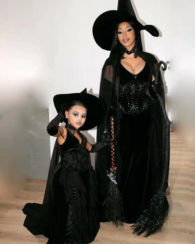 主角化装成鬼国外电影