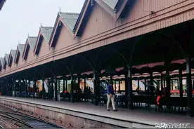 机械信号灯，木牌时刻表——斯里兰卡的殖民时代铁路活化石图片