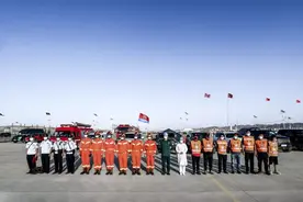 【安保一线】沙漠车祸如何救援？阿拉善消防实战演练图片