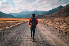 人类为什么会失去“丁丁骨”？这是进化优势，还是倒退了？图片