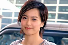 梁咏琪6岁混血女儿近照，五官精致如洋娃娃，会说一口流利普通话图片