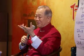 什么是最好的家庭教育？父母言传身教都会成为子女学习的点滴图片
