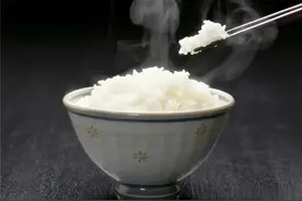 隔夜的米饭，到底可不可以吃？你真的知道吗？今天来告诉各位答案图片