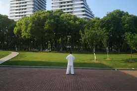 精神层次的自由度来自认知层面的高低，精神富足起来，人生有意义图片