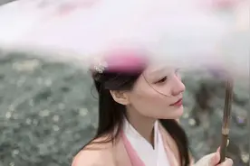 人到五十才明白：对这3个最亲的人一定要“薄情”一些！图片