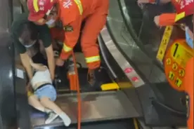 幼童手臂被卷进扶梯，乘坐扶梯要注意这些......图片