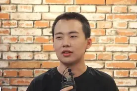 郭麒麟寸头显胖图片