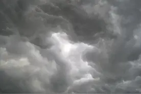 七绝.《雷雨夜》图片