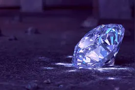 比钻石还硬！科学家造出蓝丝黛尔超级钻石，却只存在了亿分之一秒图片