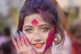 婆婆得新冠，丈夫丢工作，不听父母劝阻远嫁印度的女孩，后悔了吗图片