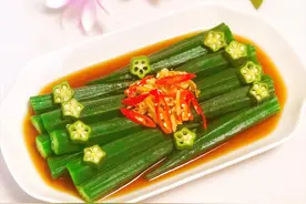 春日里，吃秋葵独爱这做法，清爽翠绿开胃，果胶出来最多，更营养图片
