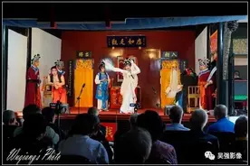 探秘草台班子图片