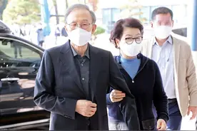 韩国前总统李明博入狱后的生活：住13平米单间，喝豆腐汤图片