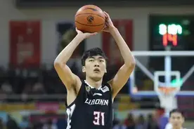 辽宁队中锋刘雁宇体测摸高3.76米，CBA历史第一，放到NBA啥水平？图片