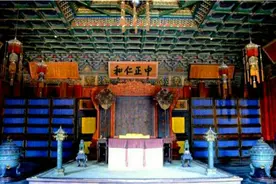 故宫养心殿为何常年阴冷潮湿？专家挖开底板后，发现其中秘密图片