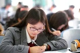 大学英语四六级考试时间已定，考生可知新变化？有的大学不要求考图片