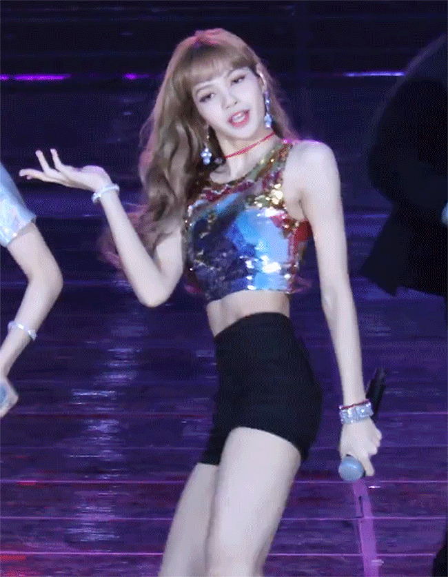 Lisa 的身材真是太绝了！头肩比，腰臀比Slay级别的优秀图片