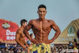 力与美，秀肌肉图片
