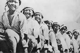 #文史知识局#她是斯诺镜头下的红小鬼图片