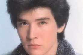 他敢在春晚“蹦迪”，导演都不敢拍他下半身，费翔为何被封杀14年图片