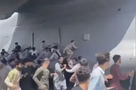 阿富汗人为什么要拼命逃离塔利班执政下的阿富汗图片