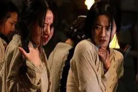 奴隶的命运有多凄惨？不分男女老少，像牲口一样等奴隶主挑选图片