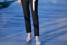 45岁的女人穿衣，“会挑鞋子”才是关键！尤其是这3双，太高级了图片