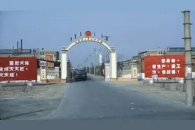 70年代，天津生产蝴蝶牌缝纫机的女工们，住在第一批高档住宅小区图片