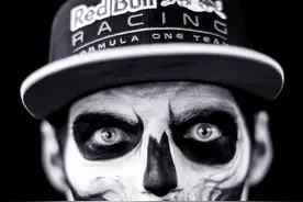 维斯塔潘抗压能力有多强？汉密尔顿：强于年轻的我图片