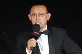 一点文章了解姜文图片