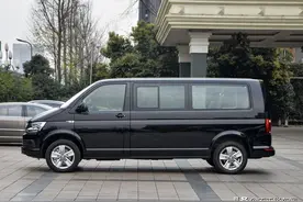 这篇文章聊聊我自己，和我喜欢的车，一台30多万进口"面包车"图片