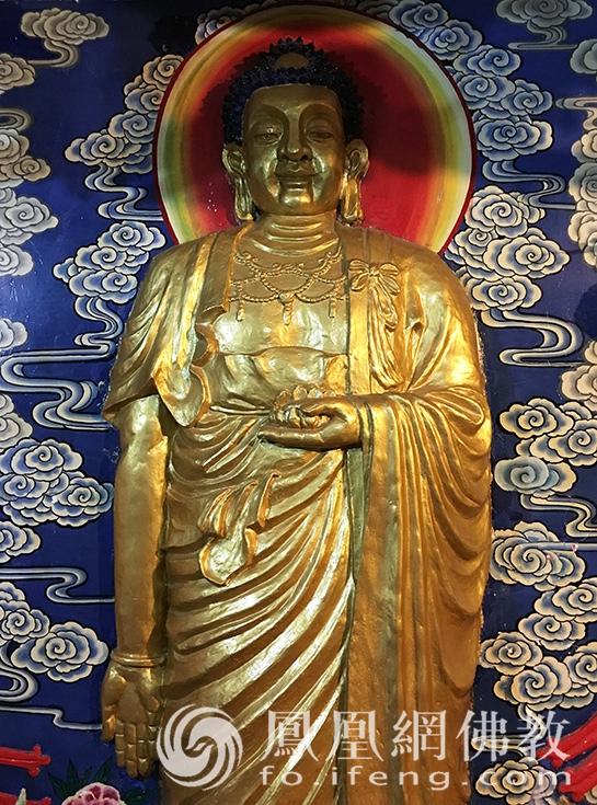 恭迎阿弥陀佛圣诞！至诚瞻礼见者有福