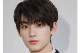 丁程鑫北电成绩仅排第52名，与预期相差甚远，第一名女生颜值好高图片