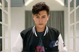 奔四的男人怎么穿？44岁靳东衣品太好，跟他学，时髦还显年轻图片