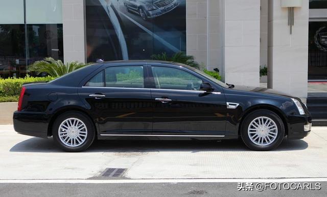 凯迪拉克SLS赛威3.0 V6实拍,外型绝对够霸气,话说也是油老虎?