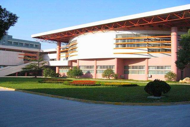 嘉兴学院平湖校区是本科还是专科,嘉兴这所高校正在扩建,投资约14.