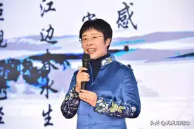 45岁仍单身的蒙曼老师，却对婚姻有独到见解，不愧是才女图片