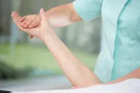 偏瘫后，功能恢复的好坏如何去判断，有哪些标准？真人示范教你做图片