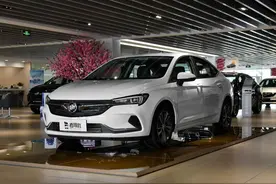 高性价的合资品牌紧凑型车，空间够用还是自动挡，一起看别克威朗图片