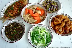 家里突然来客，做了5菜1汤，不精致但很对胃口，朋友：不想走了图片
