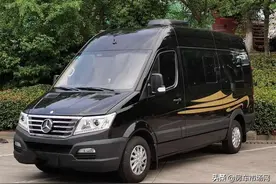 30多万欧睿房车竟有百万外观！2.8T马力强油耗9L，国企原厂王中王图片