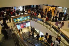 韩国人：中国人总说自己地大物博，为什么还要到韩国来买东西？图片