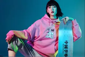 5000块的中国李宁联名帽衫，限量100件，这玩意卖给谁的？图片