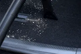 车内清洁方法来了，让你的爱车焕然一新图片